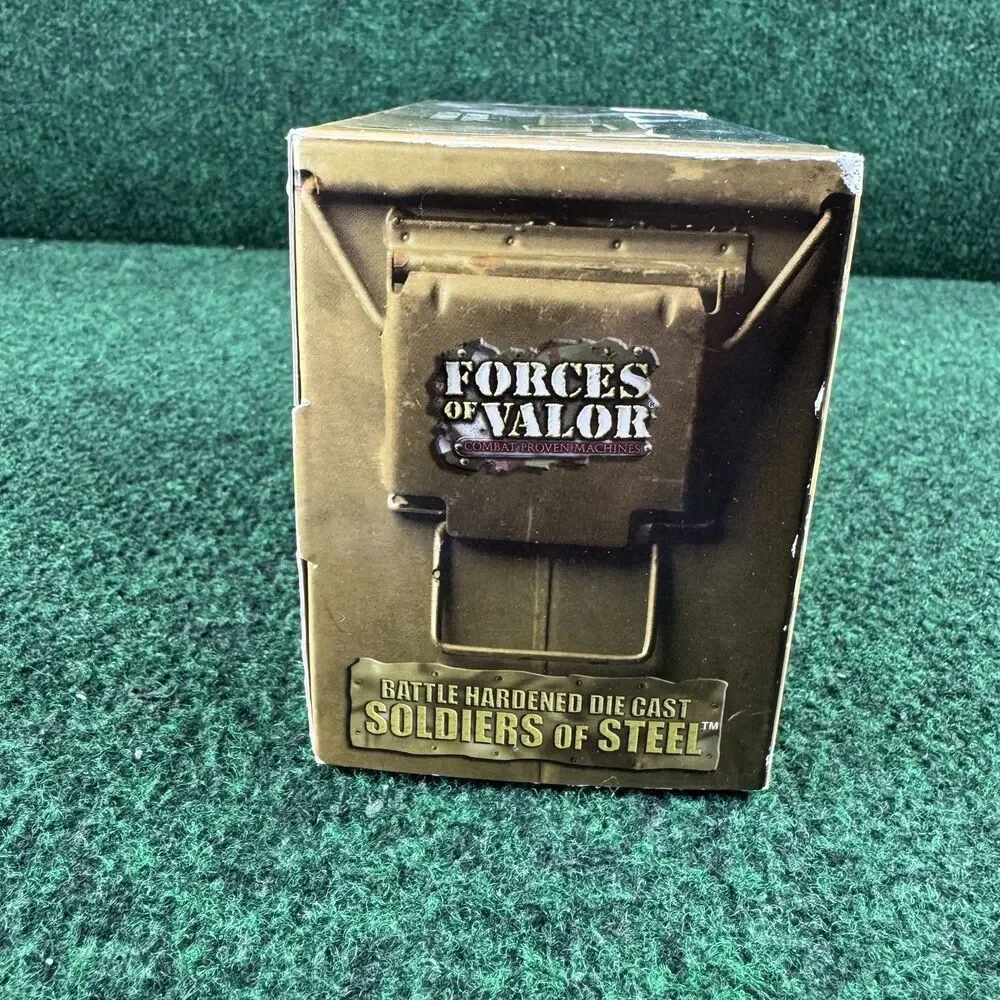 Forces of Valor: US Marine 3rd Batt. 5th Marine Reg. GySgt. Chen 1:32 TM4